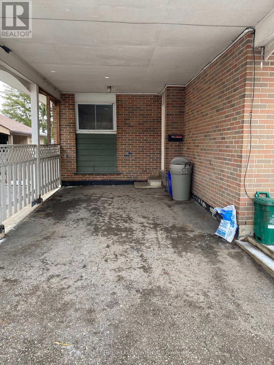 35 Daphne Crescent, Barrie (Cundles East), Ontario  L4M 2Y7 - Photo 2 - S12828532