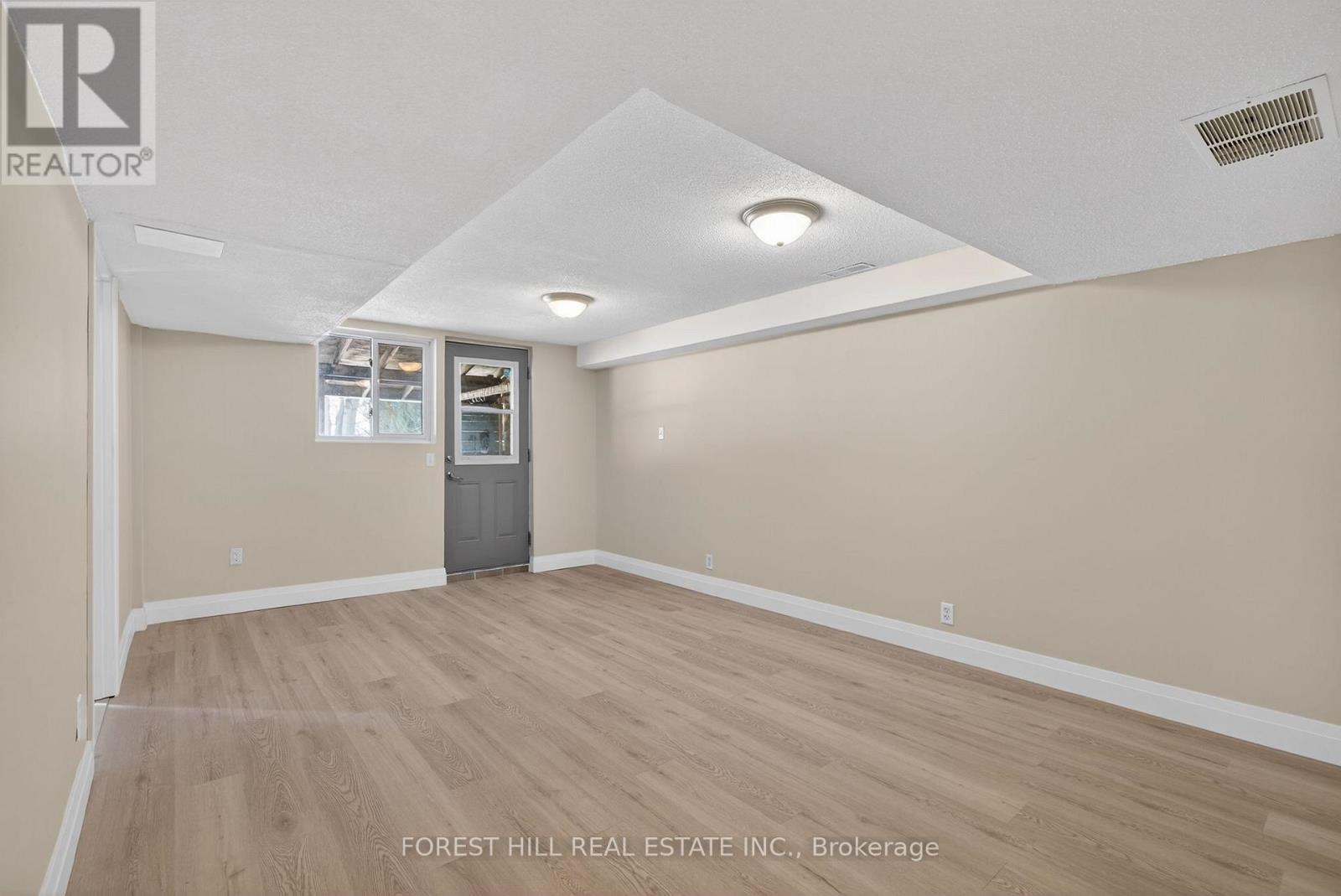 35 Daphne Crescent, Barrie (Cundles East), Ontario  L4M 2Y7 - Photo 34 - S12828532