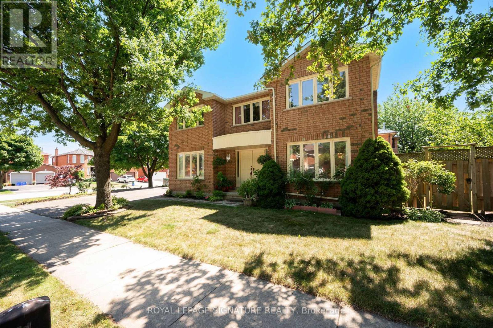 2921 Caradoc Lane, Oakville, Ontario  L6J 6W4 - Photo 10 - W12828516