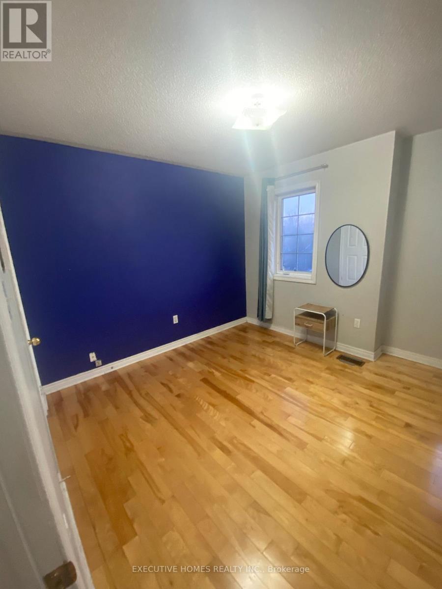 964 Fielder Drive, Mississauga, Ontario  L5V 2S2 - Photo 12 - W12828542