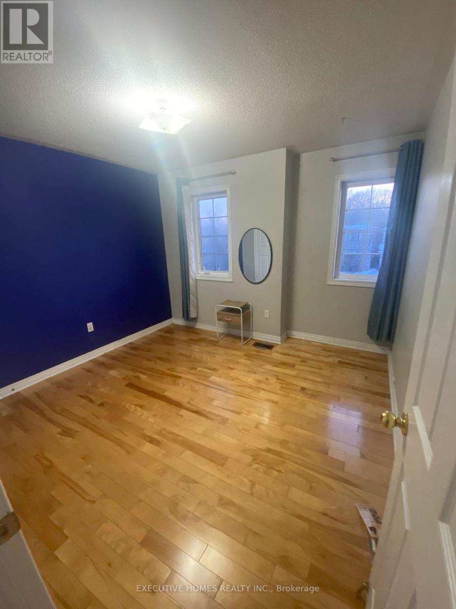 964 Fielder Drive, Mississauga, Ontario  L5V 2S2 - Photo 16 - W12828542