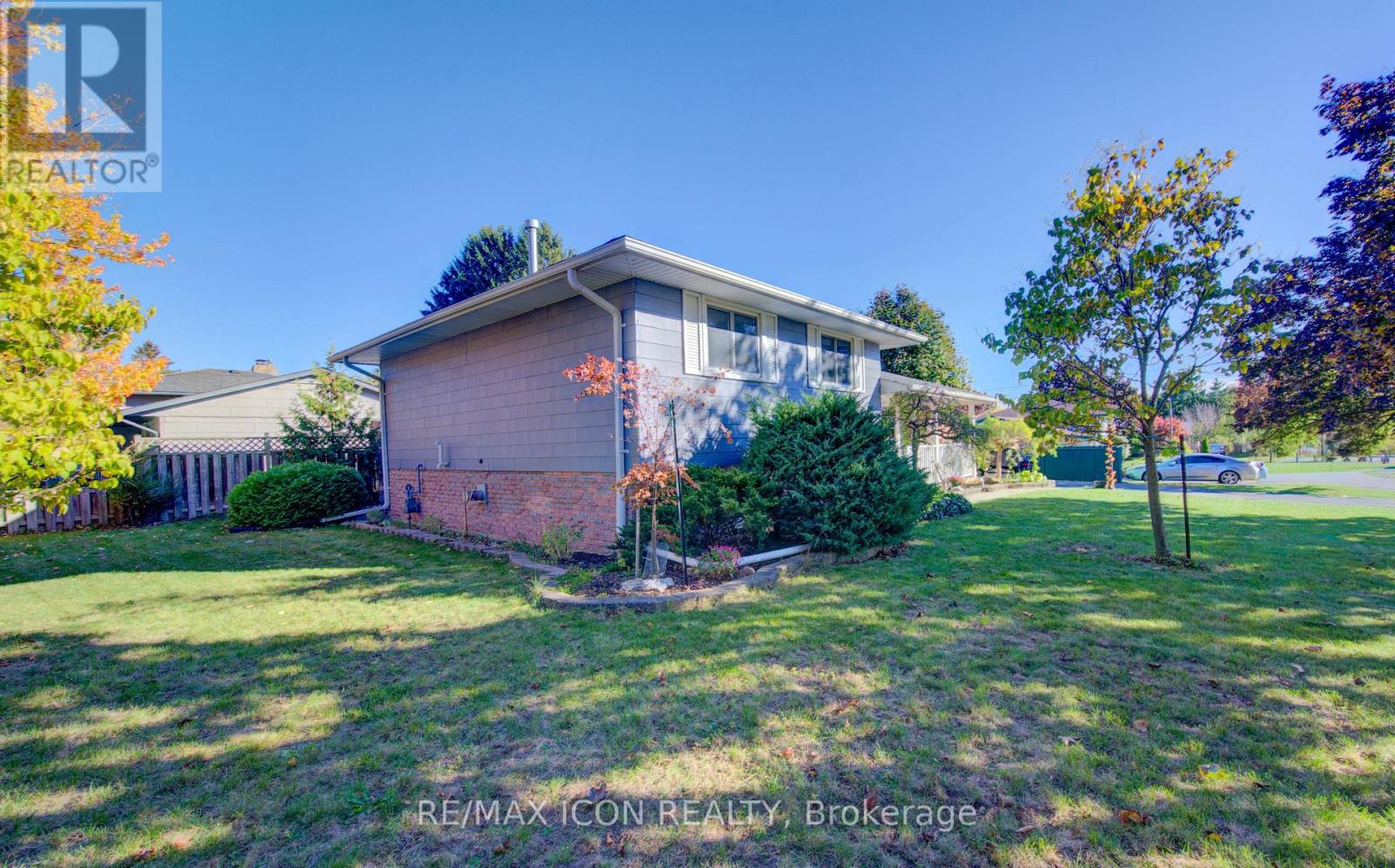 55 Gracefield Crescent, Kitchener, Ontario  N2E 1R8 - Photo 34 - X12828484