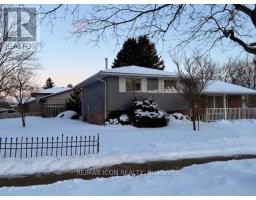 55 GRACEFIELD CRESCENT, Kitchener, Ontario