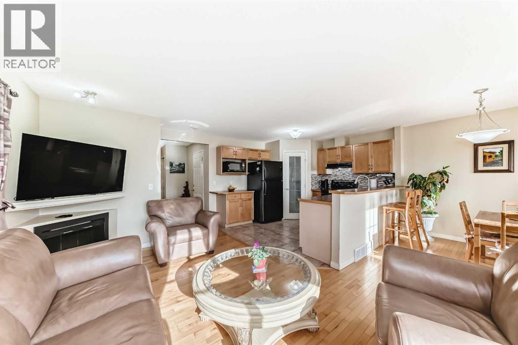 116 Hidden Creek Rise Nw, Calgary, Alberta  T3A 6L4 - Photo 4 - A2283461