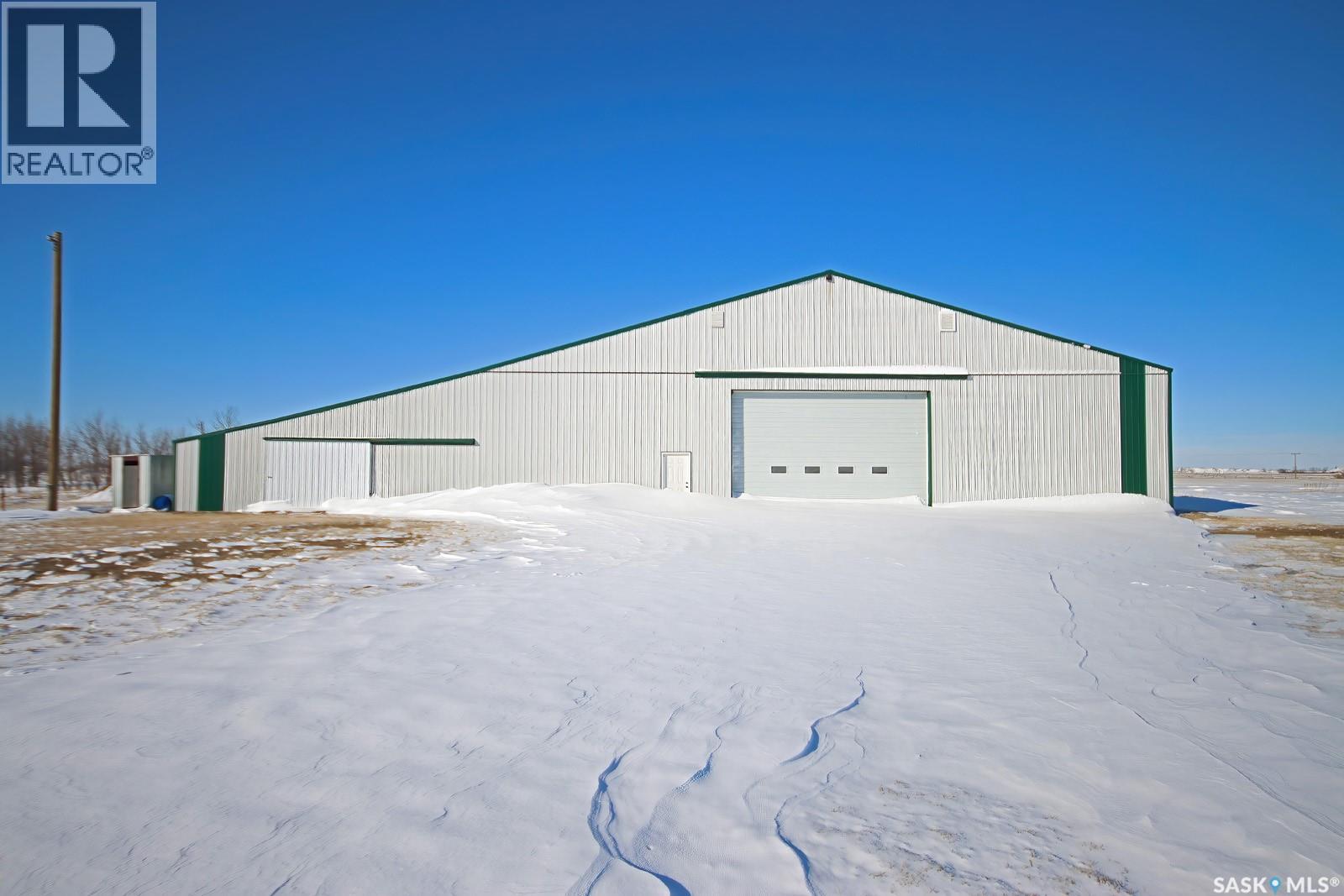 Bienfait Riding Arena/Shop and Land, Estevan Rm No. 5, Saskatchewan