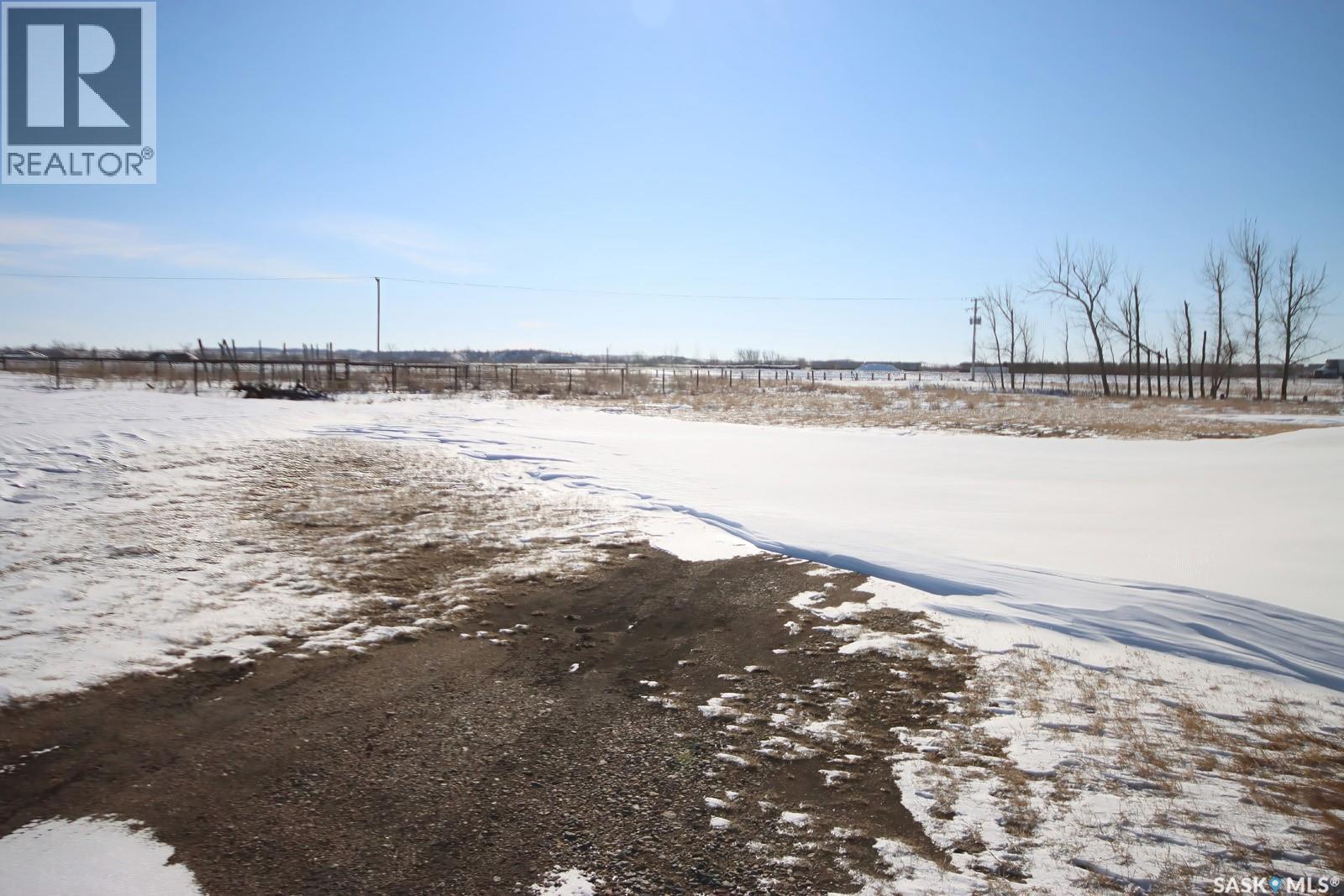 Bienfait Riding Arena/shop And Land, Estevan Rm No. 5, Saskatchewan  S0C 0M0 - Photo 14 - SK029341