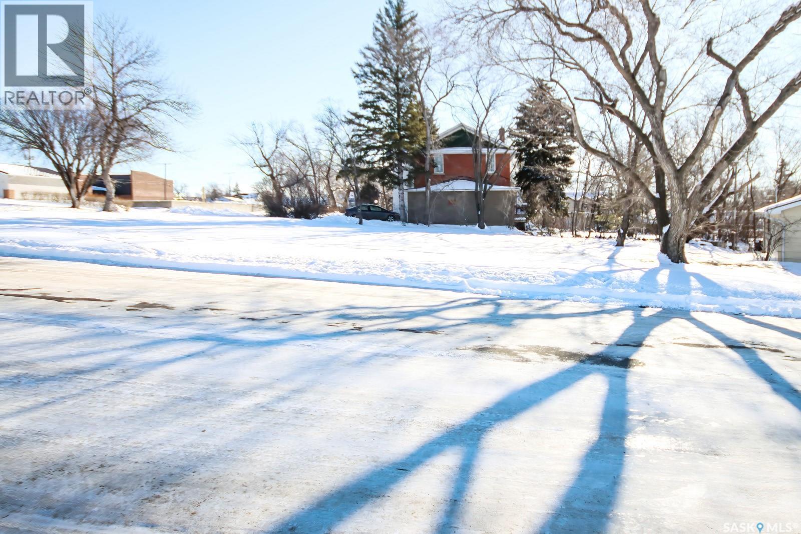 1138 1st Street, Estevan, Saskatchewan  S4A 0G9 - Photo 4 - SK029339