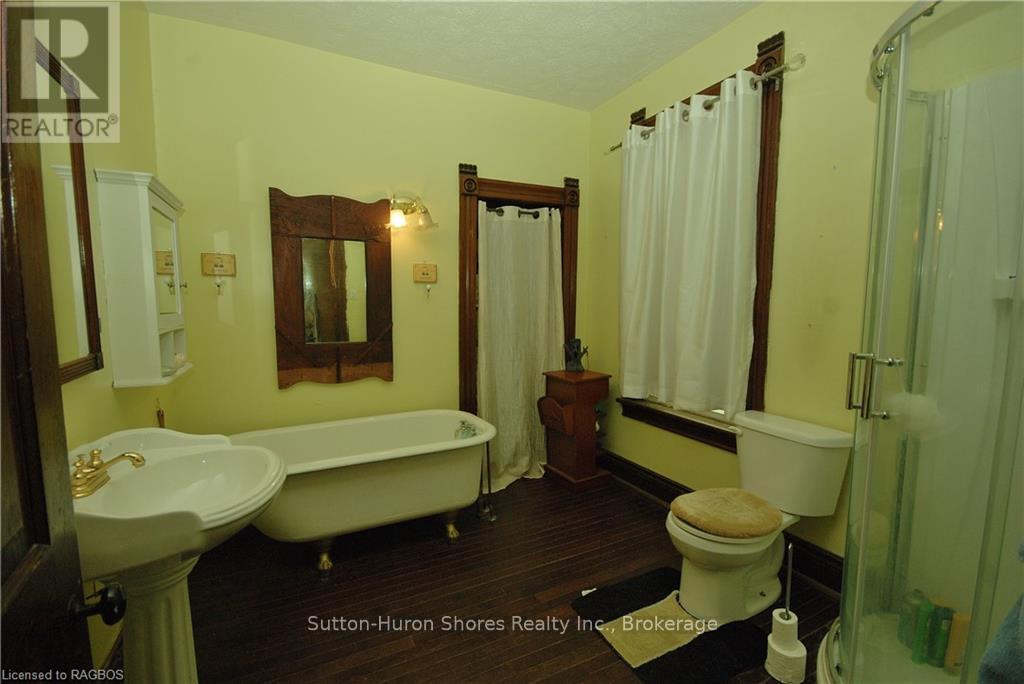 412 Goderich Street, Saugeen Shores, Ontario  N0H 2C1 - Photo 14 - X12360771