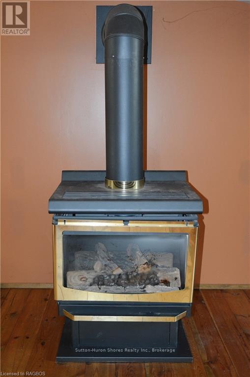 412 Goderich Street, Saugeen Shores, Ontario  N0H 2C1 - Photo 26 - X12360771