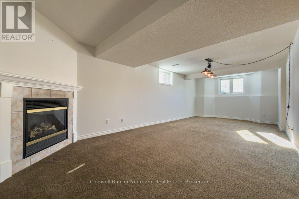 Lower - 4 Cutting Drive, Centre Wellington, Ontario  N0B 1S0 - Photo 13 - X12766876