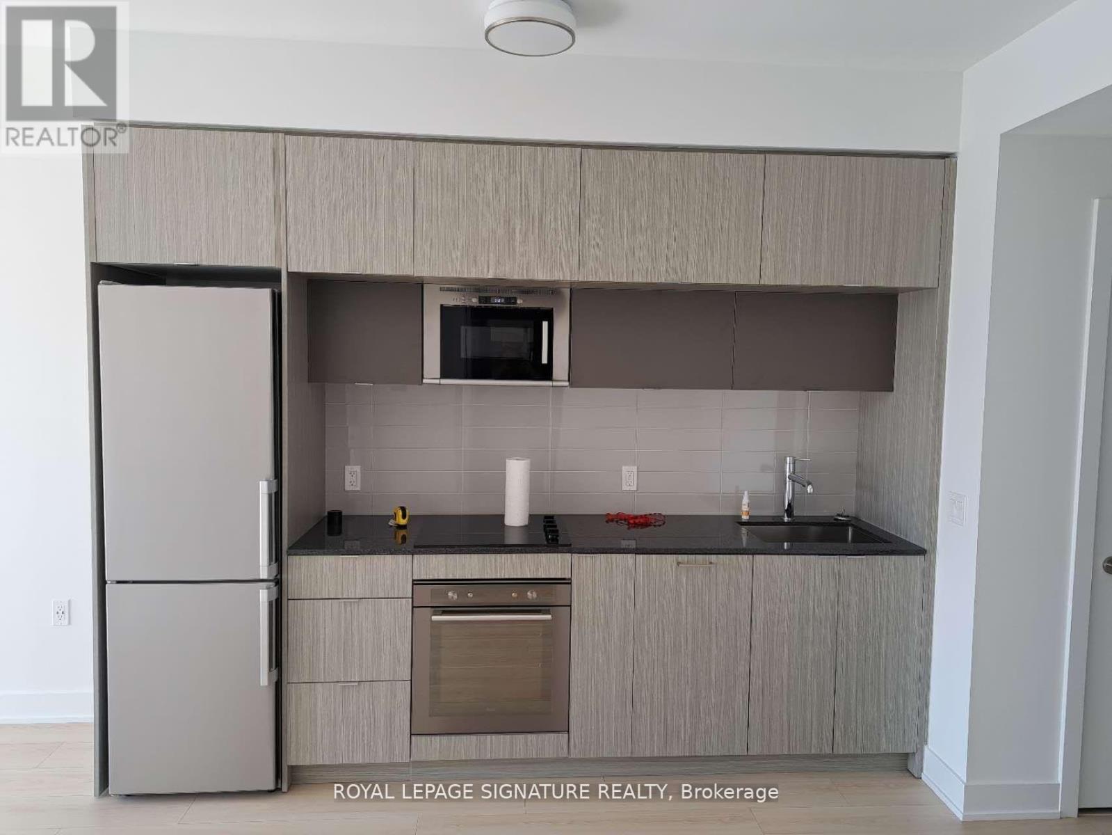 1901 - 575 Bloor Street E, Toronto, Ontario  M4W 0B2 - Photo 5 - C12718868