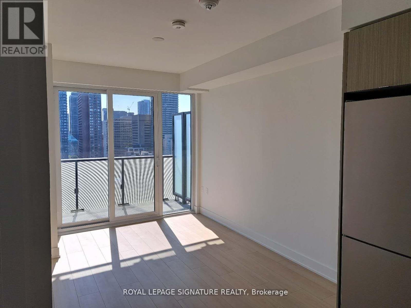 1901 - 575 Bloor Street E, Toronto, Ontario  M4W 0B2 - Photo 2 - C12718868
