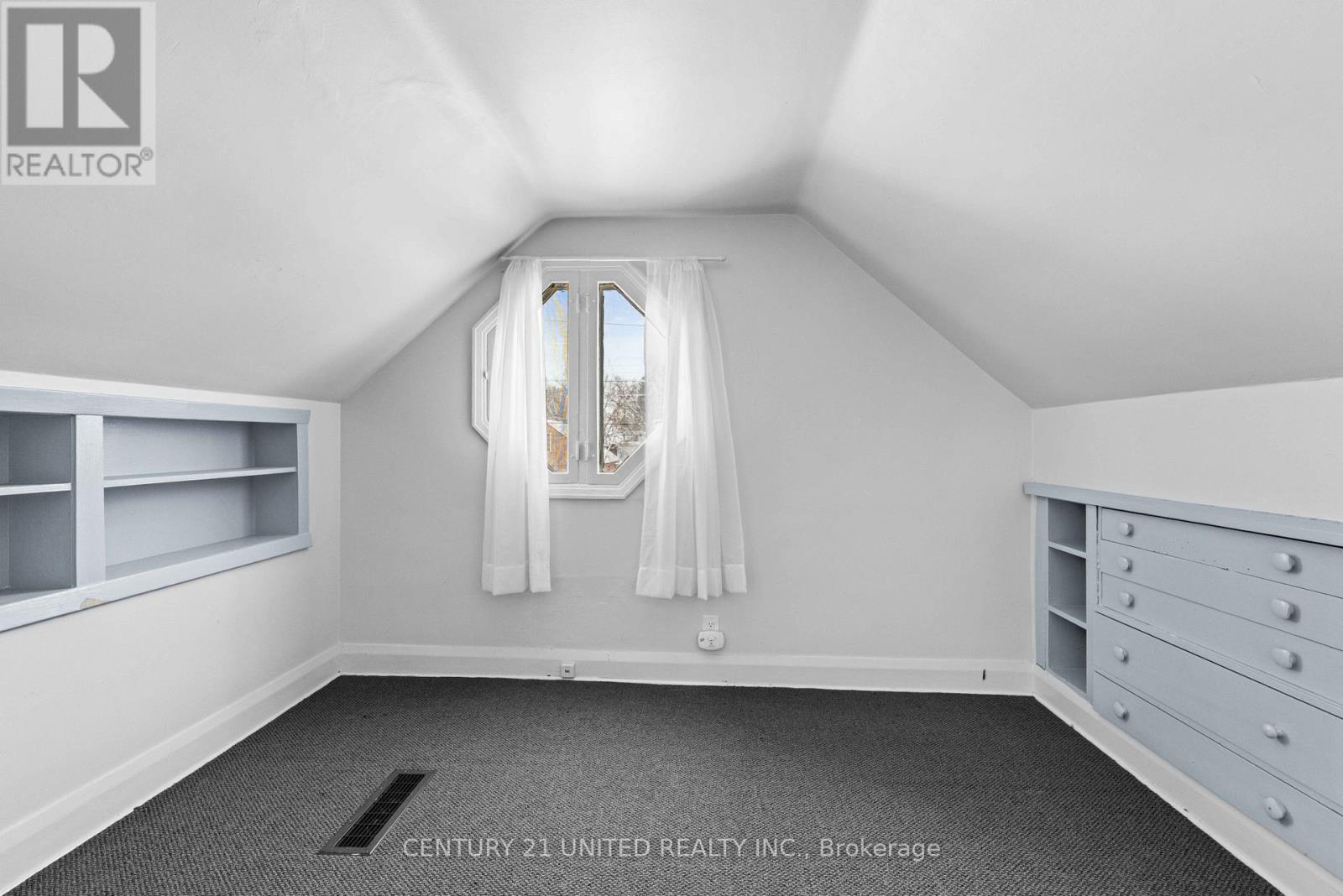 598 Donegal Street, Peterborough, Ontario  K9H 4M4 - Photo 13 - X12820566