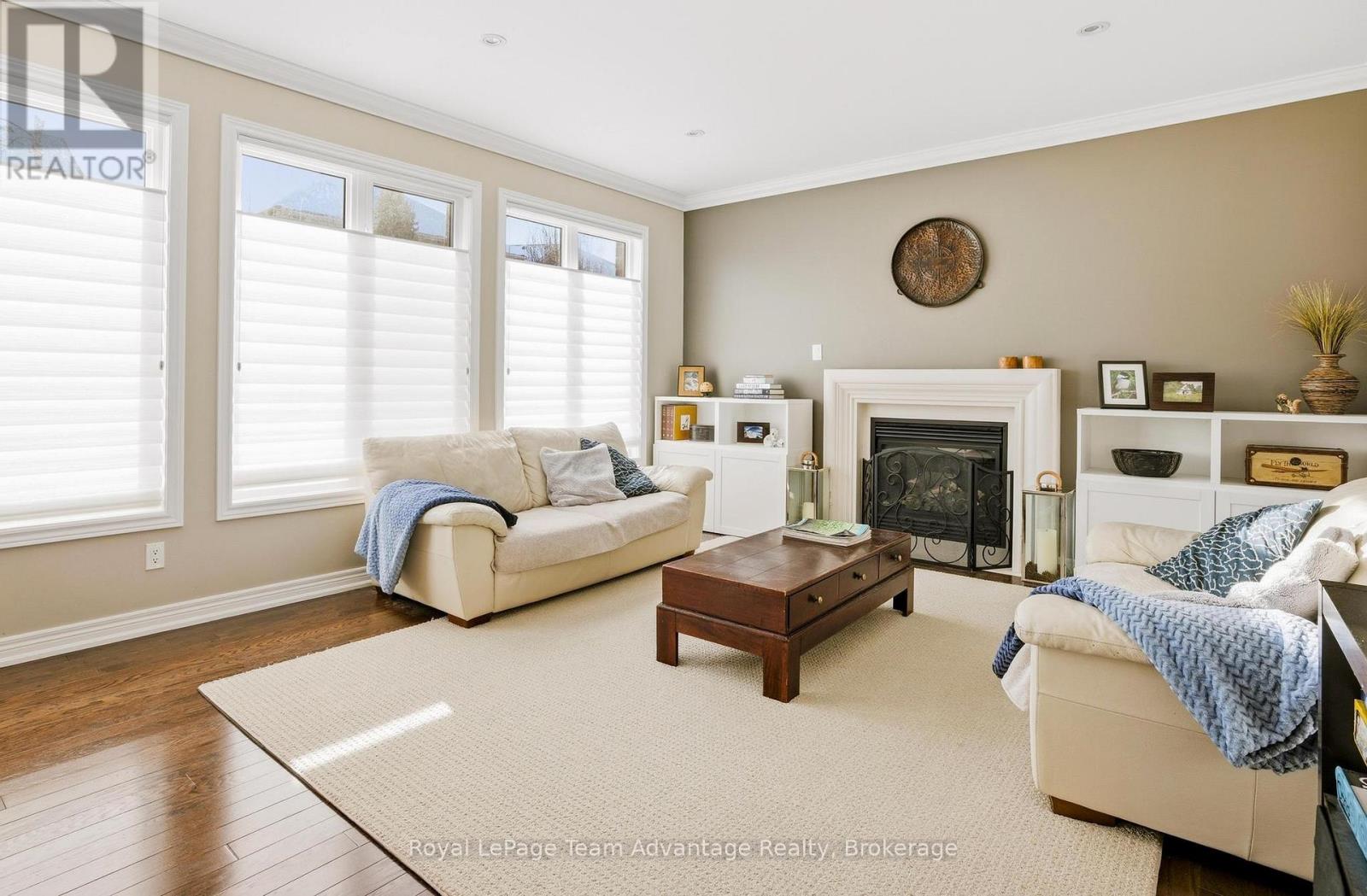 24 Billy Court, Caledon, Ontario  L7C 3X3 - Photo 6 - W12828562