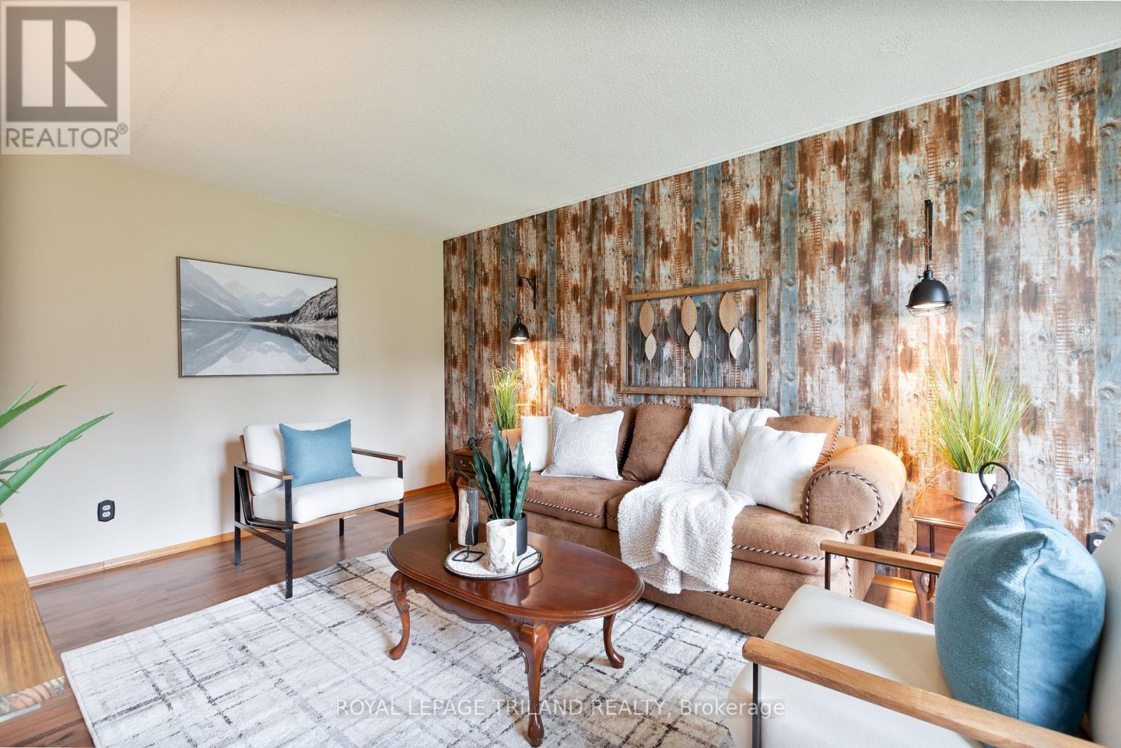 Photo 14 of 33 for 2 Daniel Street