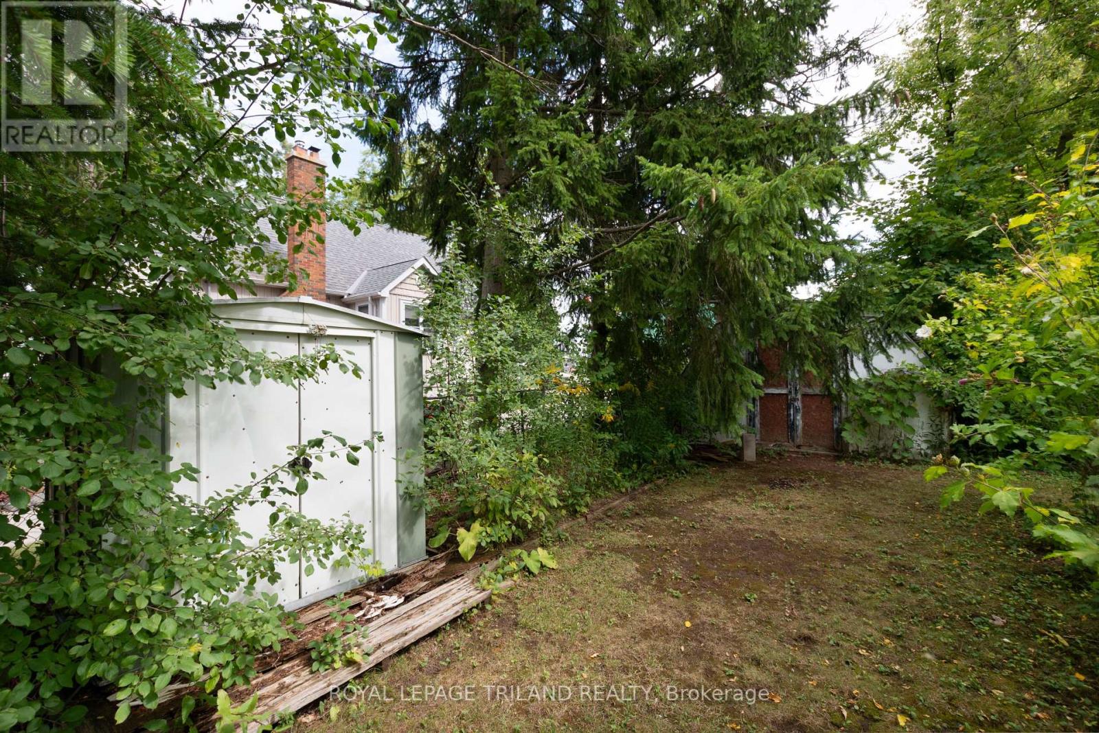 Photo 30 of 33 for 2 Daniel Street