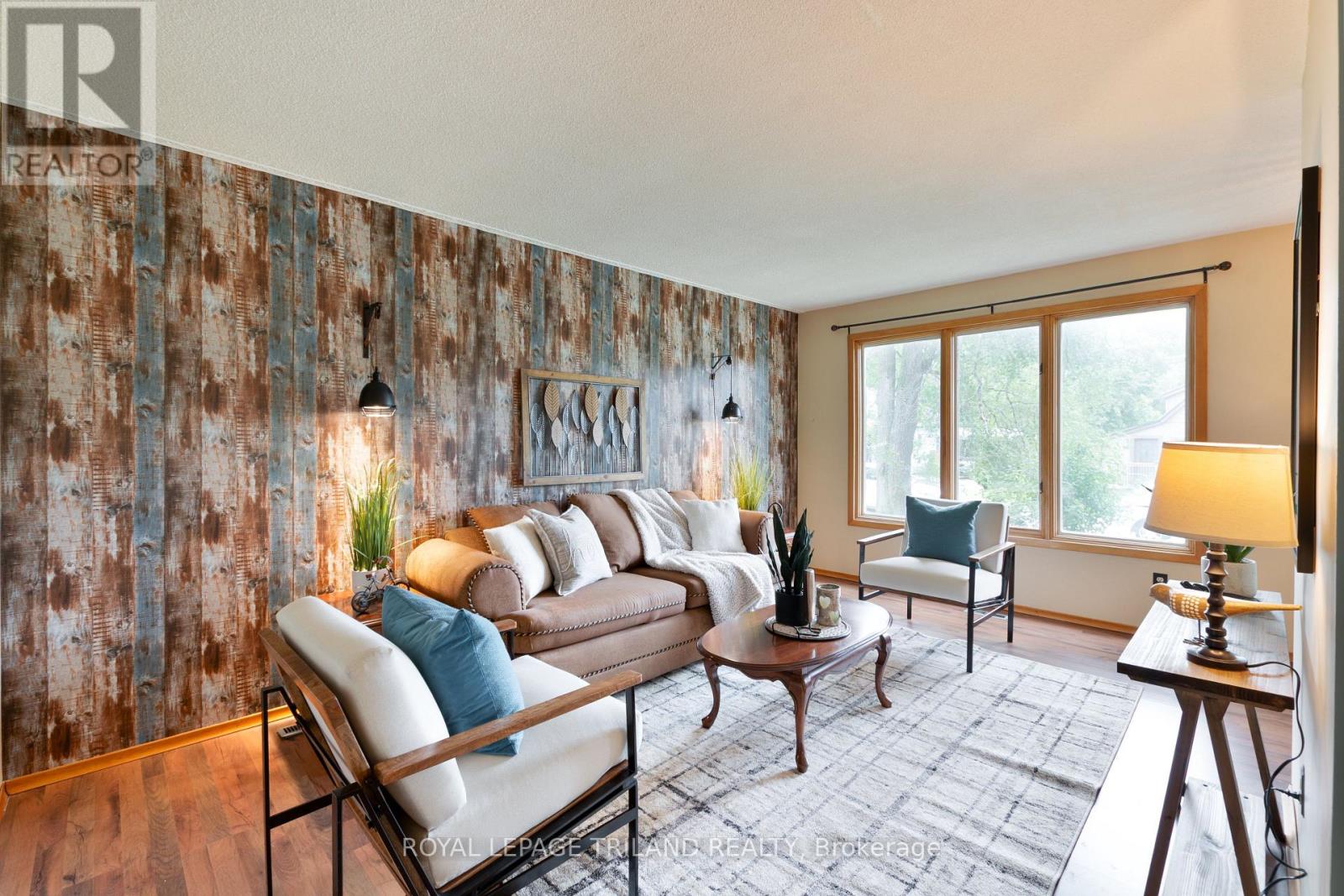 2 Daniel Street, St. Thomas, Ontario  N5P 2A6 - Photo 12 - X12385529