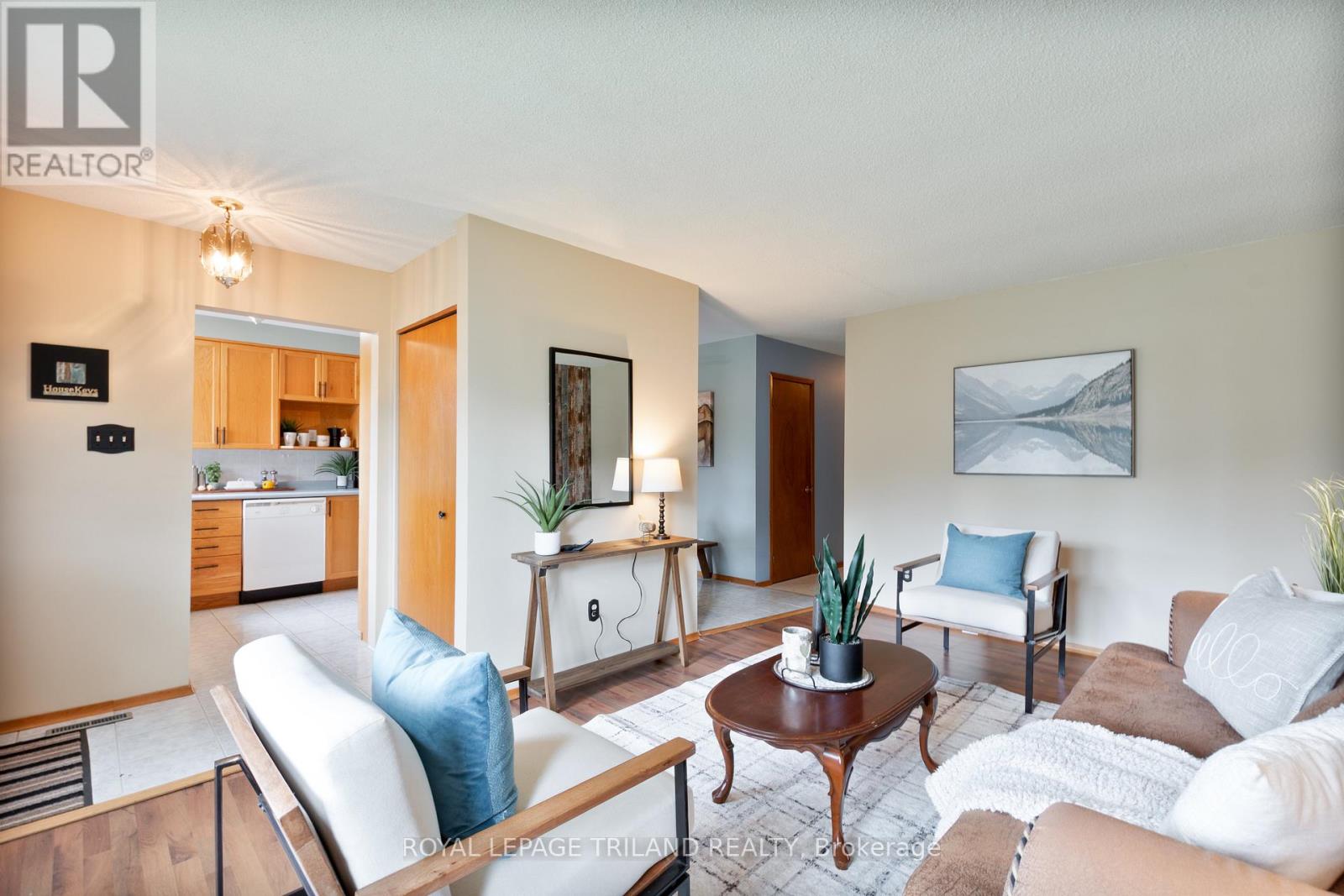 2 Daniel Street, St. Thomas, Ontario  N5P 2A6 - Photo 15 - X12385529