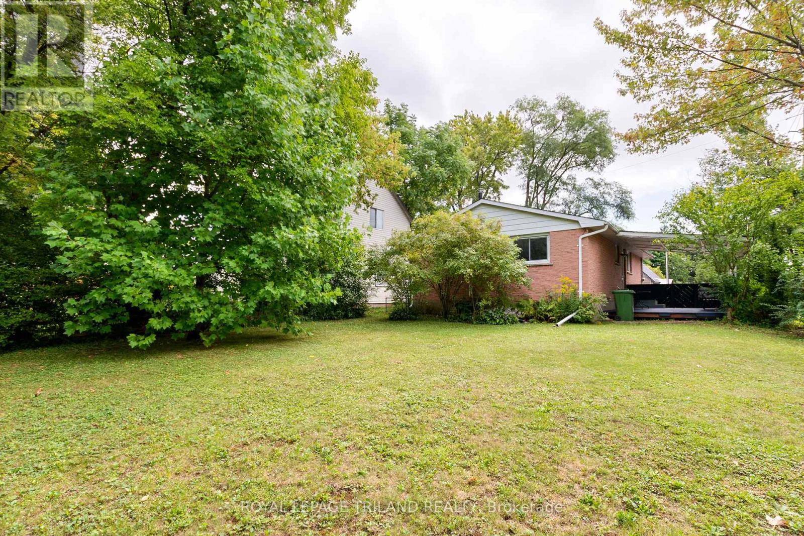 2 Daniel Street, St. Thomas, Ontario  N5P 2A6 - Photo 29 - X12385529