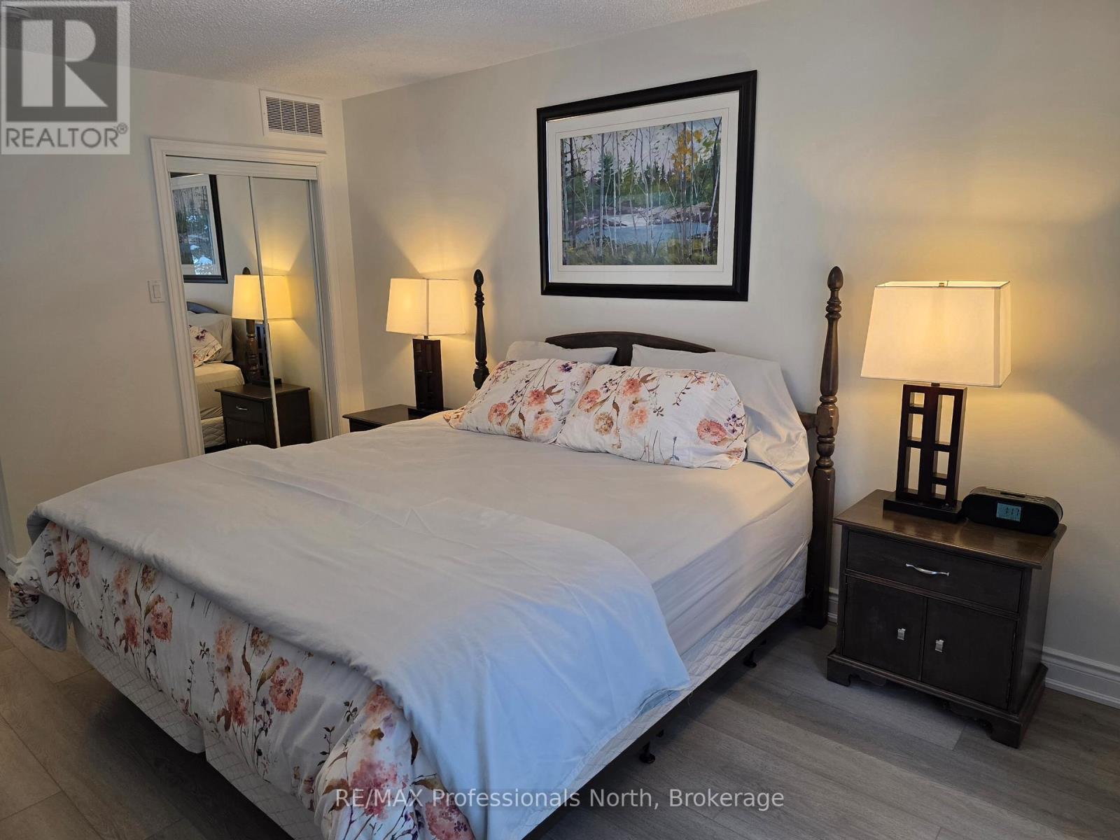 105 - 32 Deerhurst Greens Drive, Huntsville, Ontario  P1H 2E8 - Photo 9 - X12828664