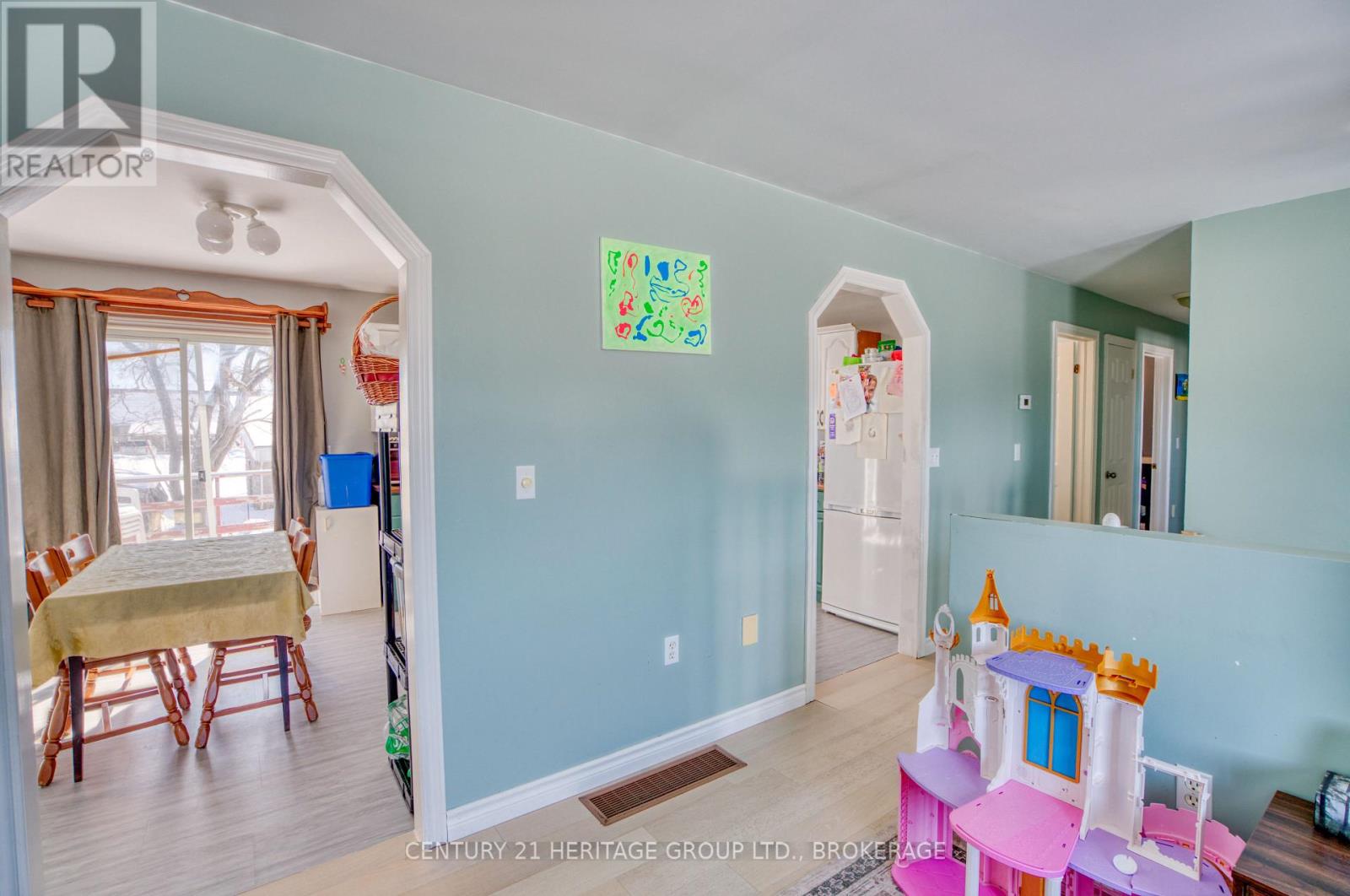 487 County 19 Road, Prince Edward County, Ontario K0K 1A0 - Photo 10 - X12828610