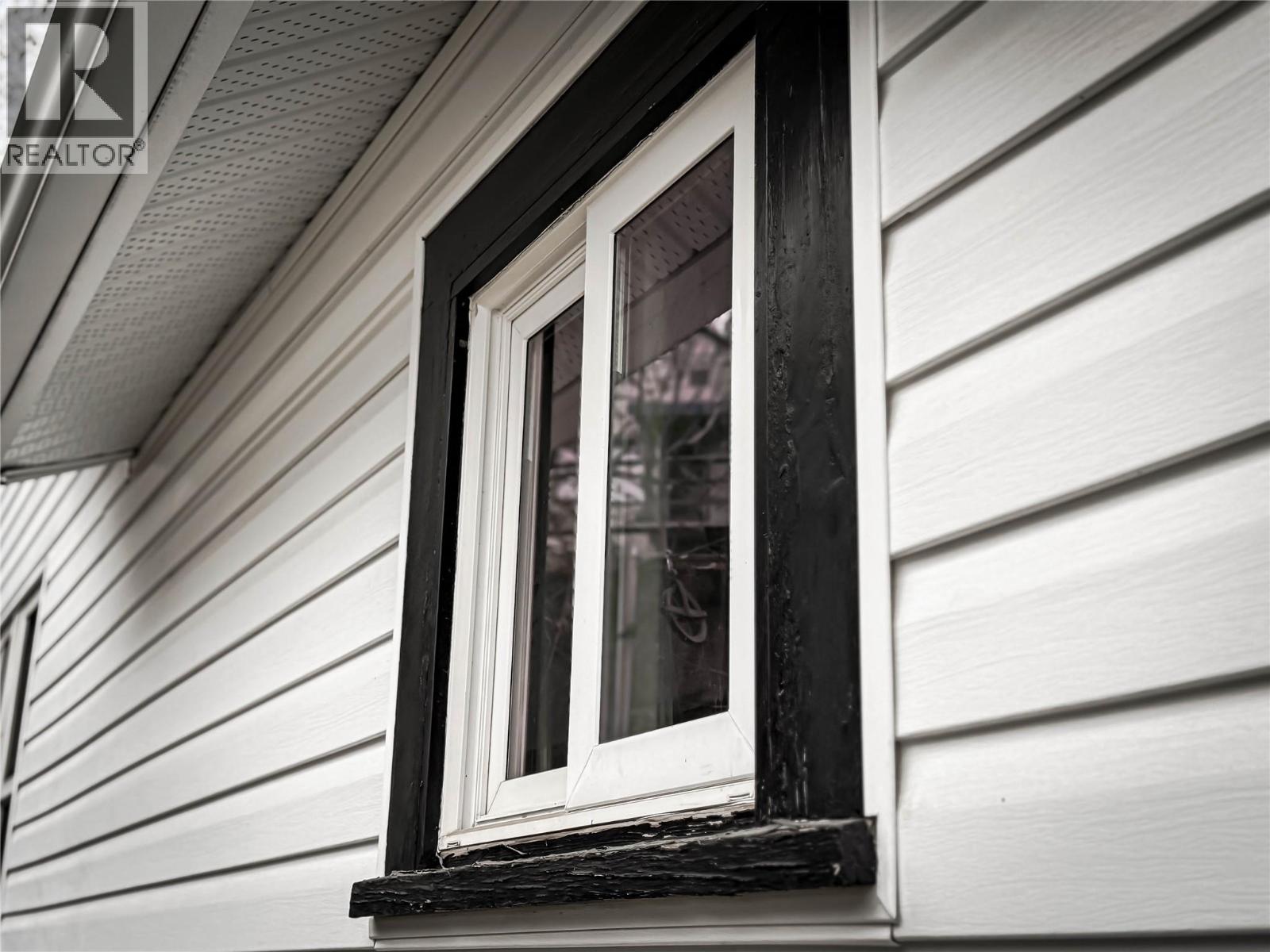 950 Aspen Street, Trail, British Columbia  V1R 3X9 - Photo 23 - 10370000