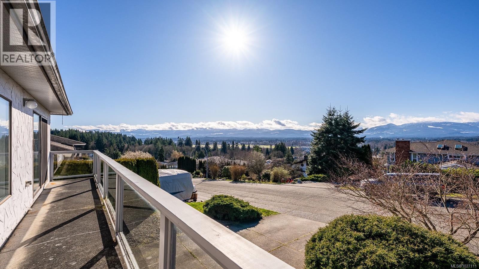 542 Washington Cres, Courtenay, British Columbia  V9N 7S3 - Photo 50 - 1027111