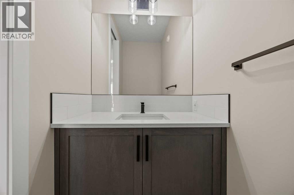 462 Kinniburgh Loop, Chestermere, Alberta  T1X 3C2 - Photo 6 - A2288504