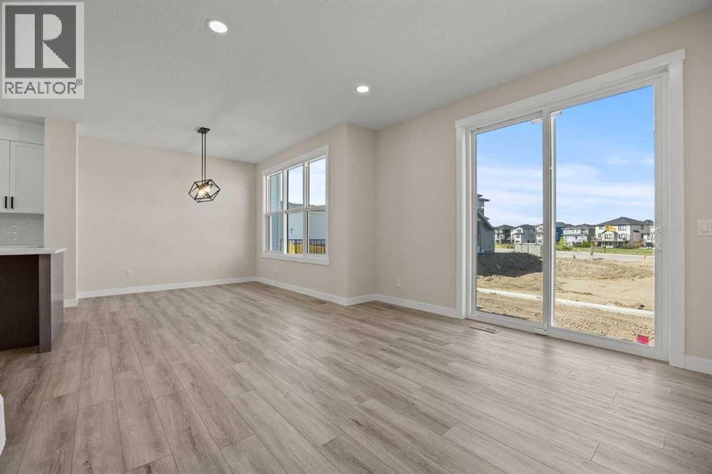 462 Kinniburgh Loop, Chestermere, Alberta  T1X 3C2 - Photo 11 - A2288504