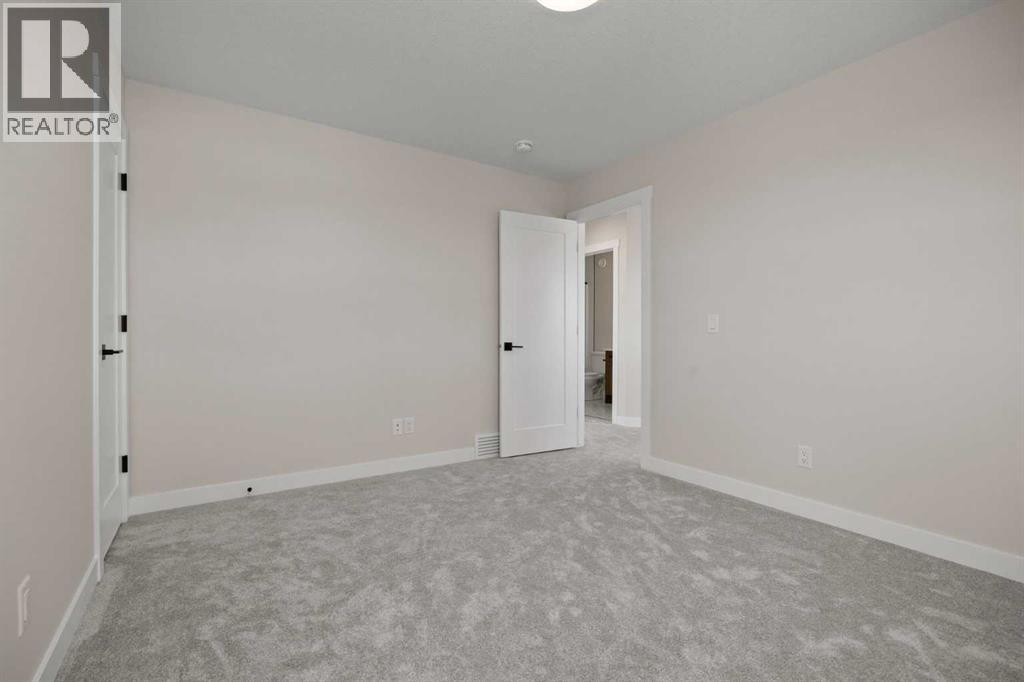 462 Kinniburgh Loop, Chestermere, Alberta  T1X 3C2 - Photo 33 - A2288504