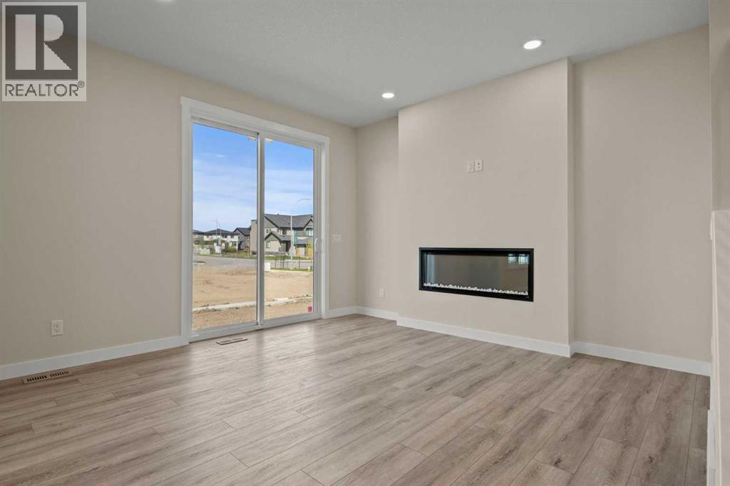 462 Kinniburgh Loop, Chestermere, Alberta  T1X 3C2 - Photo 9 - A2288504
