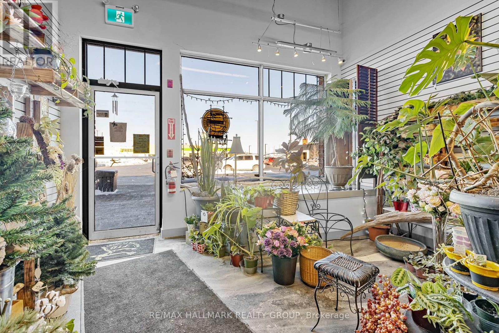 900 Watters Road, Ottawa, Ontario  K4A 0B4 - Photo 2 - X12828580