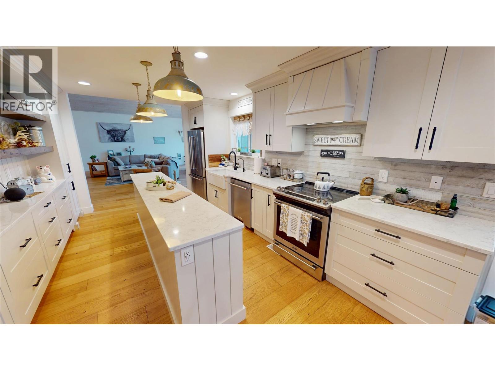 5553 Hidden Valley Road, Cranbrook, British Columbia  V1C 6Z2 - Photo 15 - 10377380