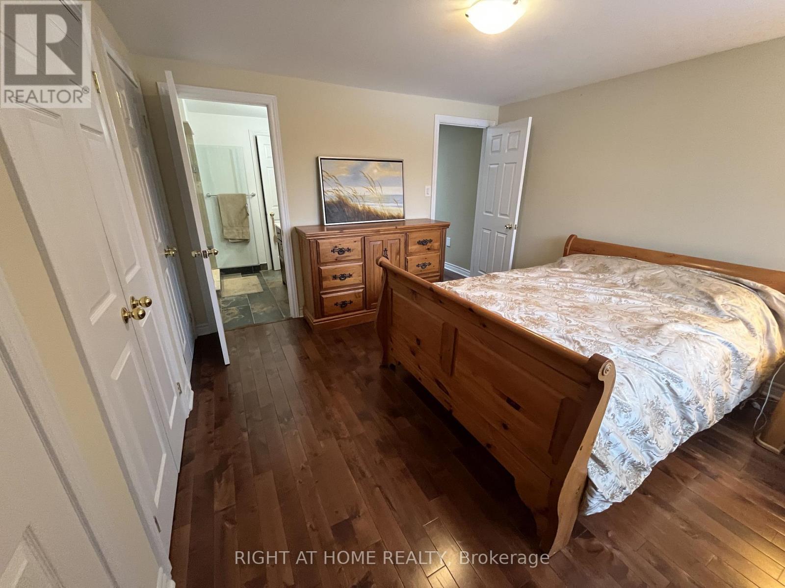 94 Dutch Myrtle Way, Toronto, Ontario  M3B 3K8 - Photo 17 - C12828602