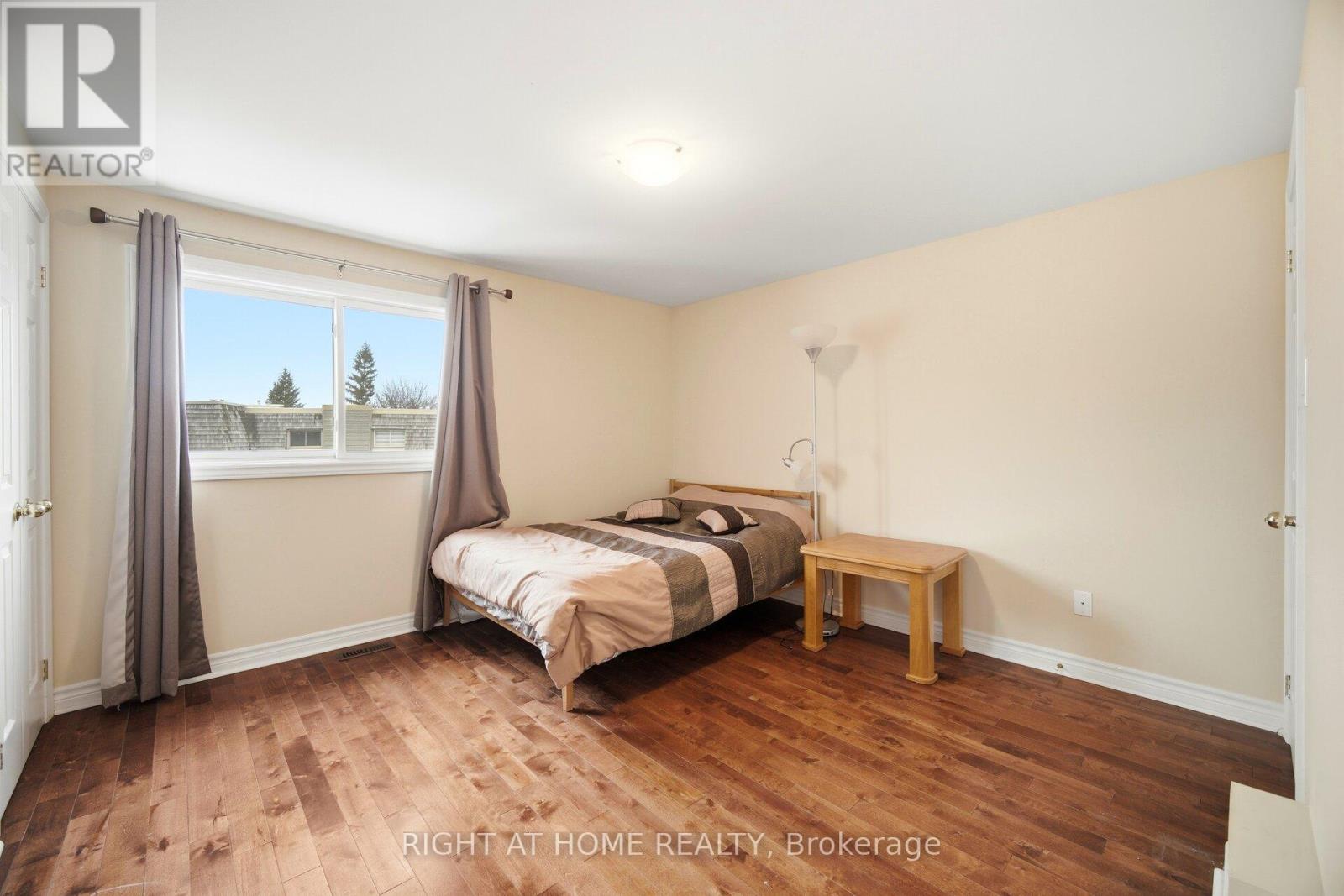 94 Dutch Myrtle Way, Toronto, Ontario  M3B 3K8 - Photo 22 - C12828602