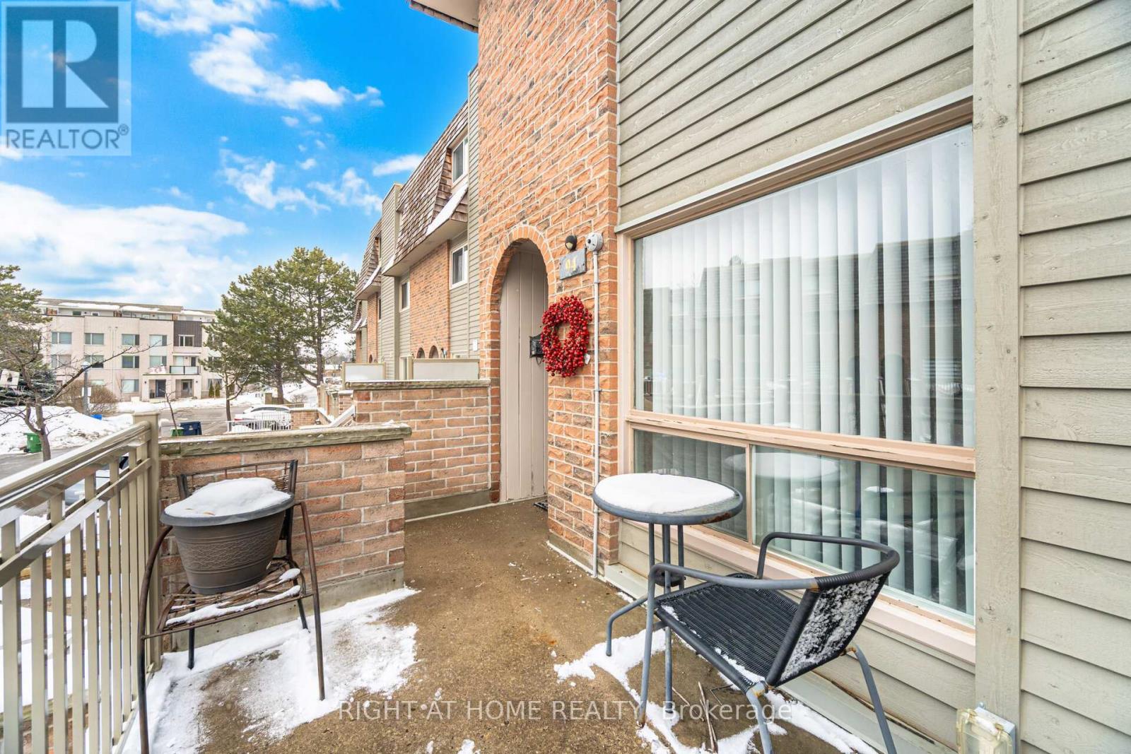 94 Dutch Myrtle Way, Toronto, Ontario  M3B 3K8 - Photo 3 - C12828602