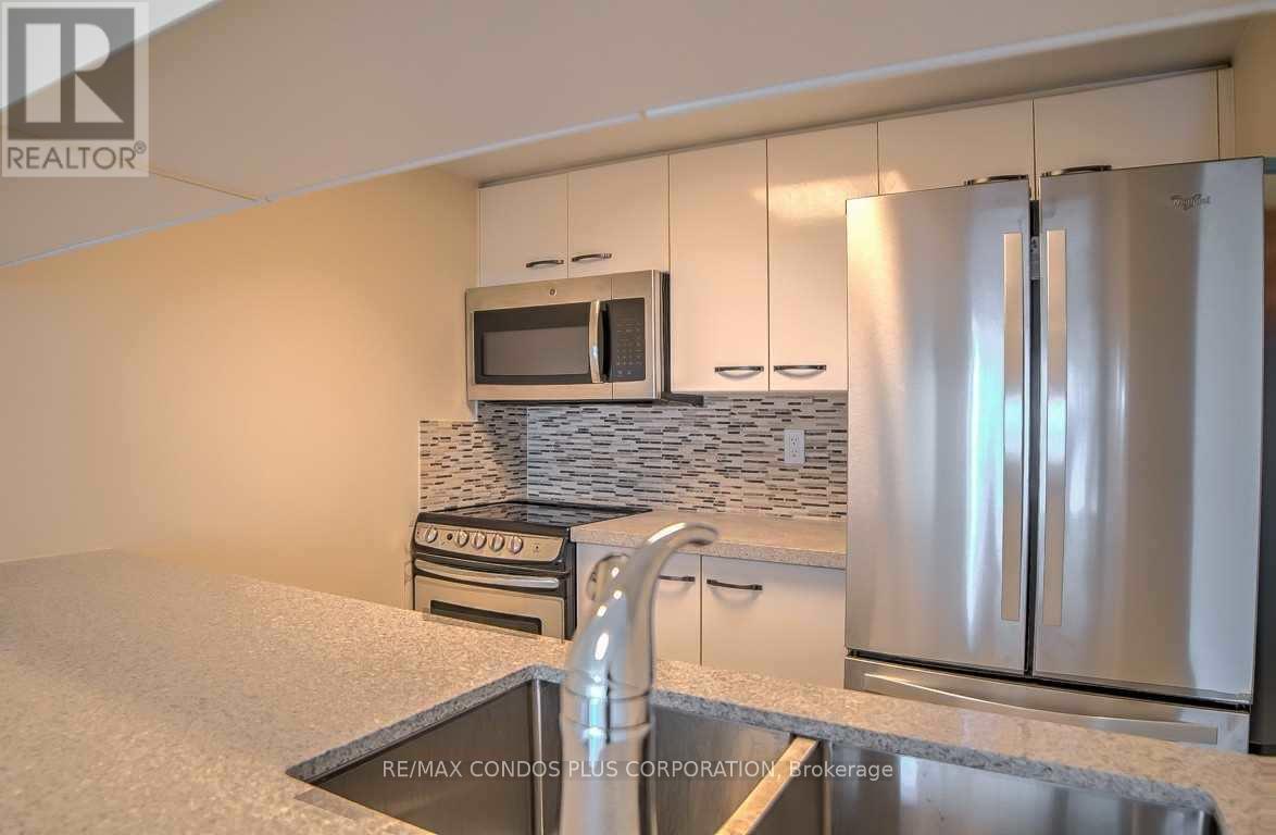 2007 - 38 Elm Street, Toronto, Ontario  M5G 2K5 - Photo 11 - C12828616