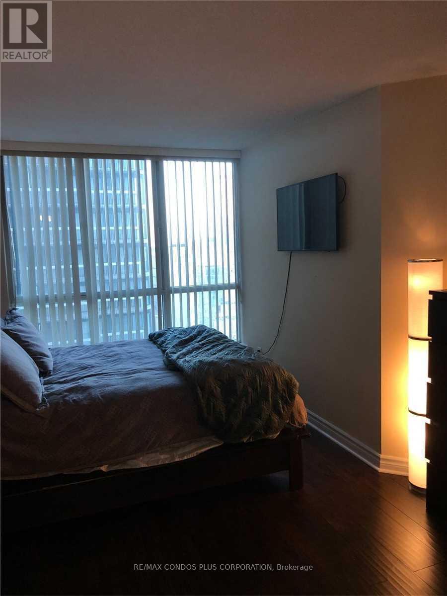 2007 - 38 Elm Street, Toronto, Ontario  M5G 2K5 - Photo 15 - C12828616