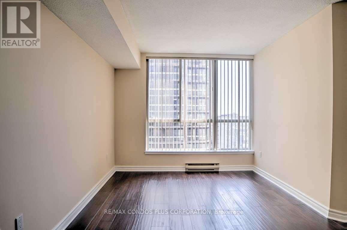 2007 - 38 Elm Street, Toronto, Ontario  M5G 2K5 - Photo 16 - C12828616