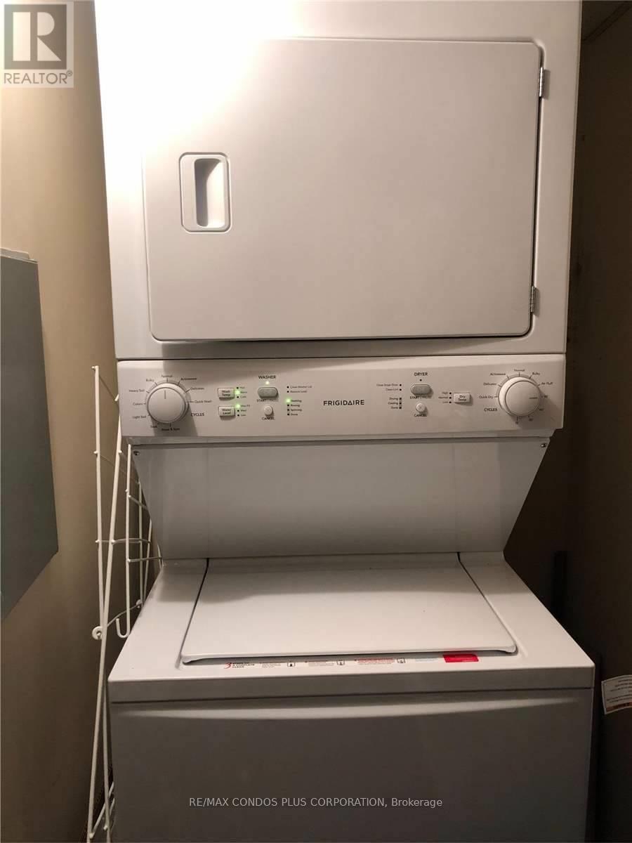 2007 - 38 Elm Street, Toronto, Ontario  M5G 2K5 - Photo 19 - C12828616