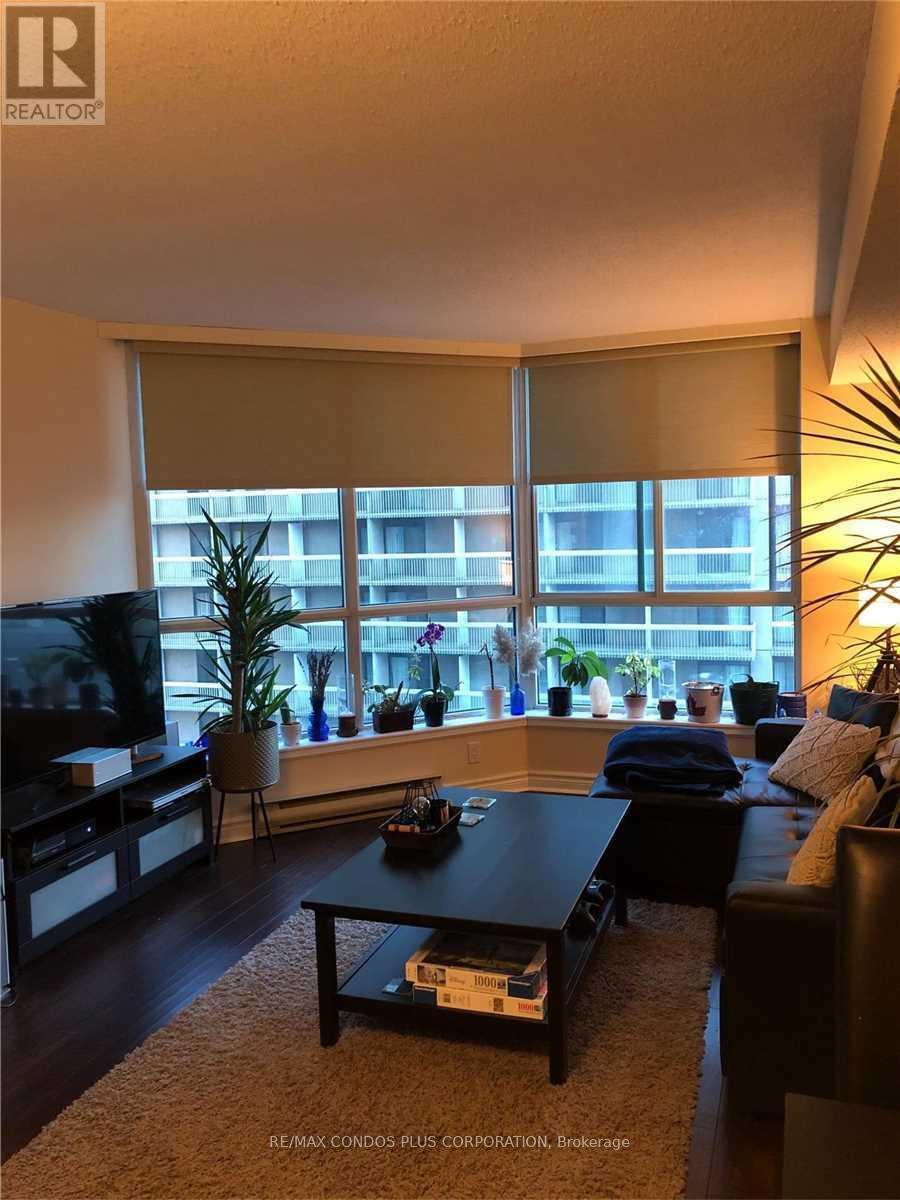 2007 - 38 Elm Street, Toronto, Ontario  M5G 2K5 - Photo 4 - C12828616