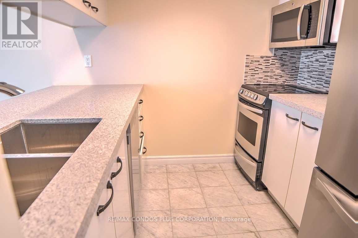 2007 - 38 Elm Street, Toronto, Ontario  M5G 2K5 - Photo 9 - C12828616