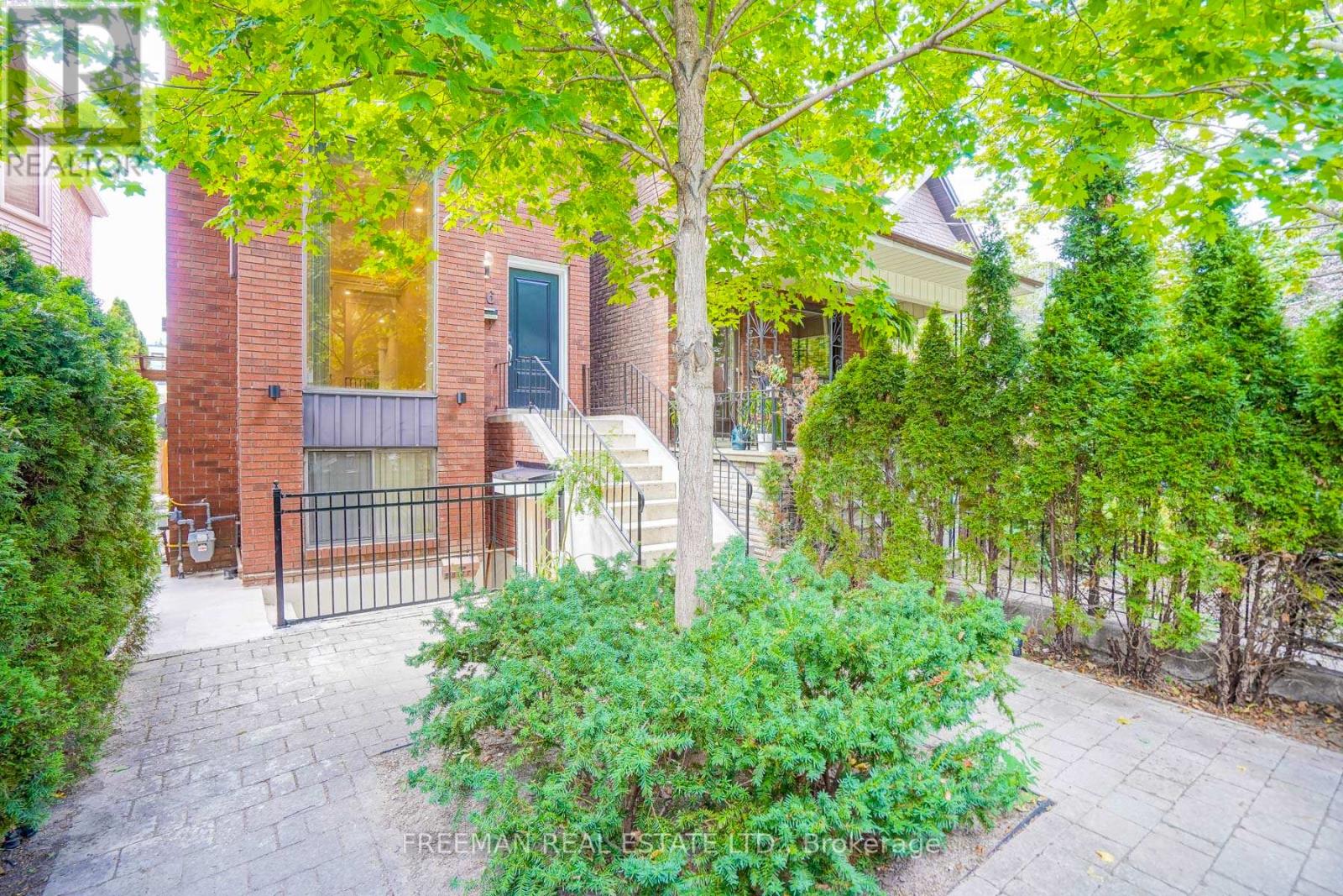 Fr Bsmt - 916 Manning Avenue, Toronto, Ontario  M6G 2X4 - Photo 3 - C12828640