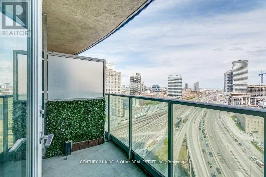 2111 - 18 Yonge Street, Toronto, Ontario  M5E 1Z8 - Photo 7 - C12828646