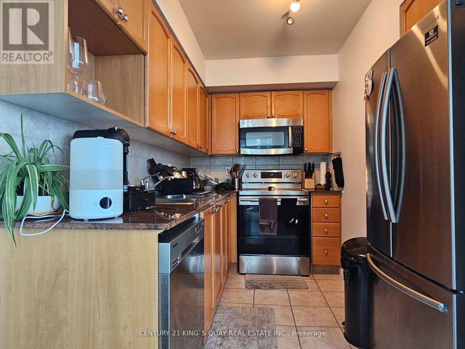 2111 - 18 Yonge Street, Toronto, Ontario  M5E 1Z8 - Photo 8 - C12828646