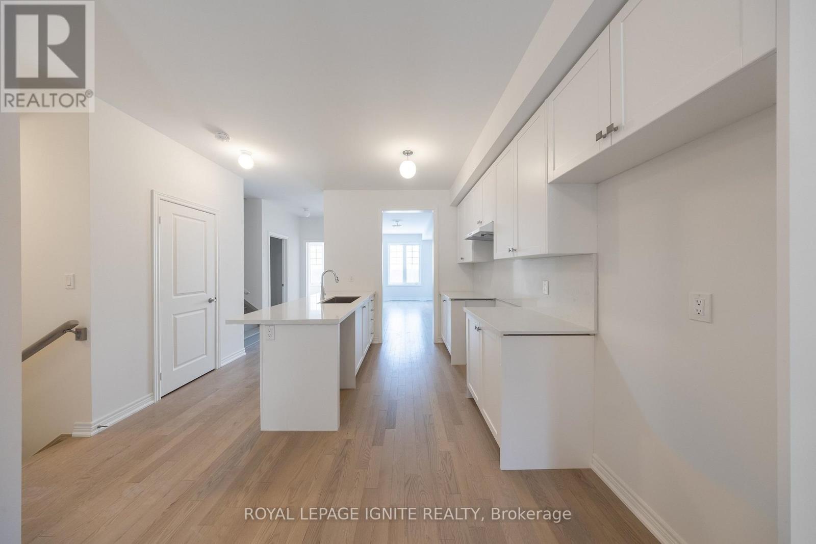 2928 Peter Mattews Drive, Pickering, Ontario  L1X 0R7 - Photo 4 - E12828694