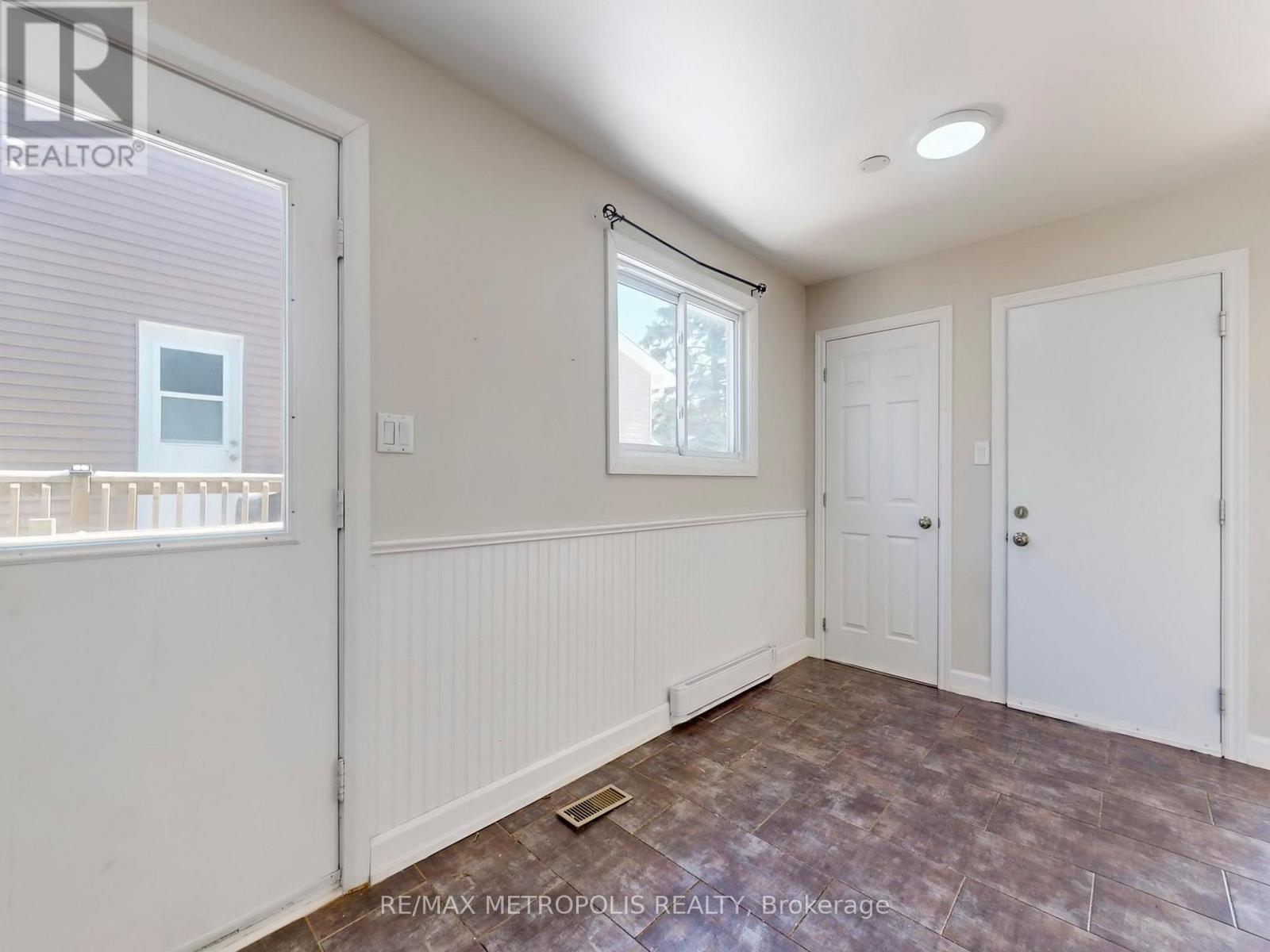 1294 Sunningdale Avenue, Oshawa (Donevan), Ontario  L1H 8G7 - Photo 16 - E12828704