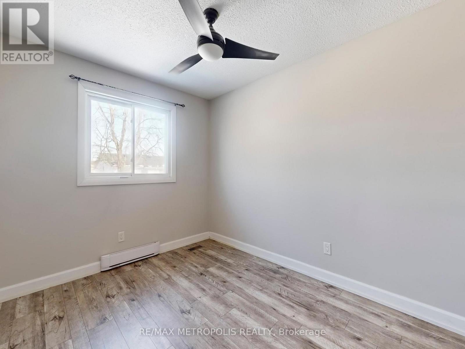 1294 Sunningdale Avenue, Oshawa (Donevan), Ontario  L1H 8G7 - Photo 20 - E12828704