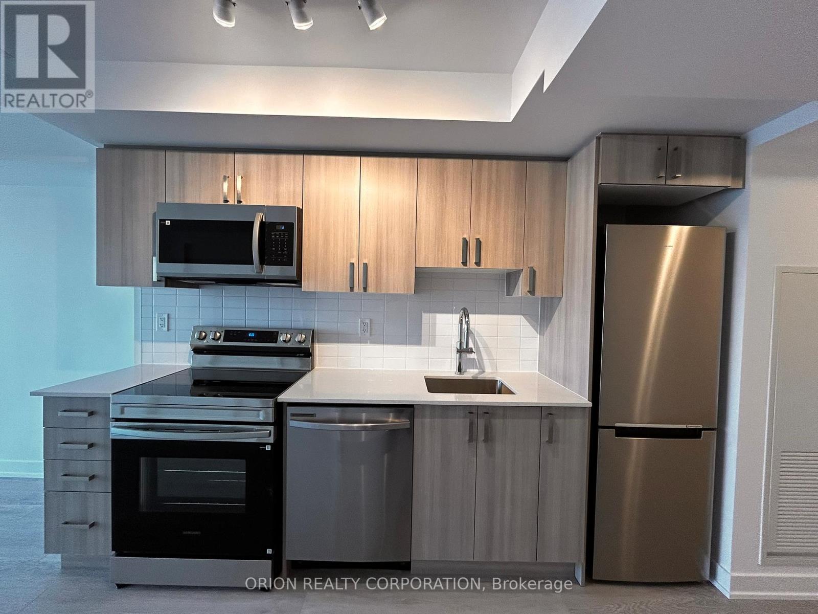 1709 - 1010 Sandy Beach Road, Pickering (Bay Ridges), Ontario  L1W 0C7 - Photo 5 - E12828710