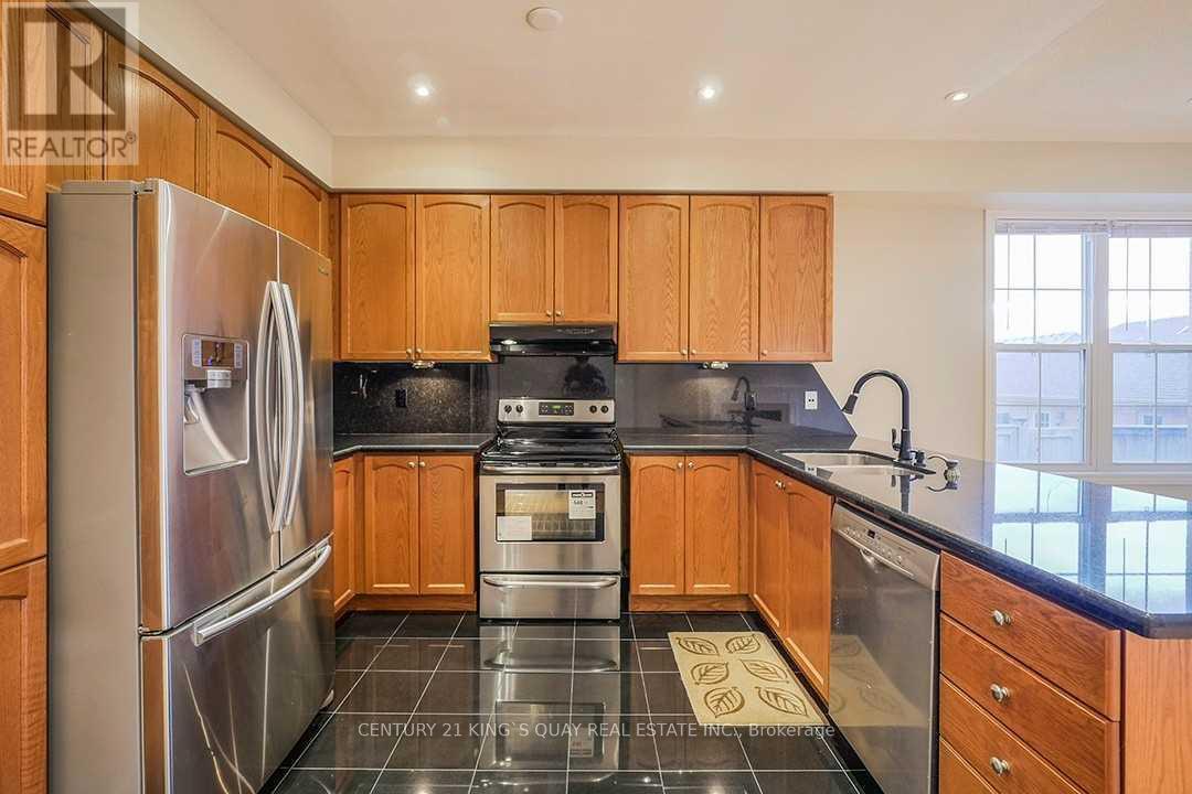 10518 Victoria Square Boulevard, Markham, Ontario  L6C 0A3 - Photo 10 - N12828570